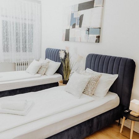 Apartman Tihana Vinkovci Exterior foto
