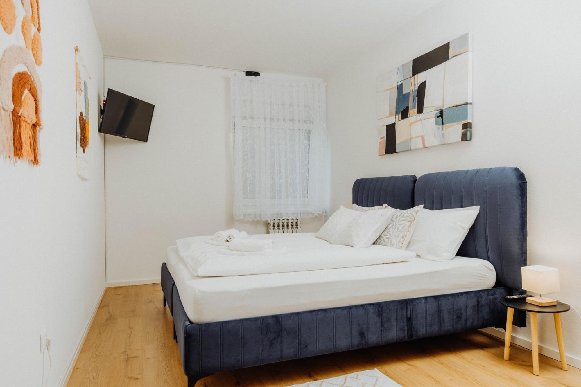 Apartman Tihana Vinkovci Exterior foto