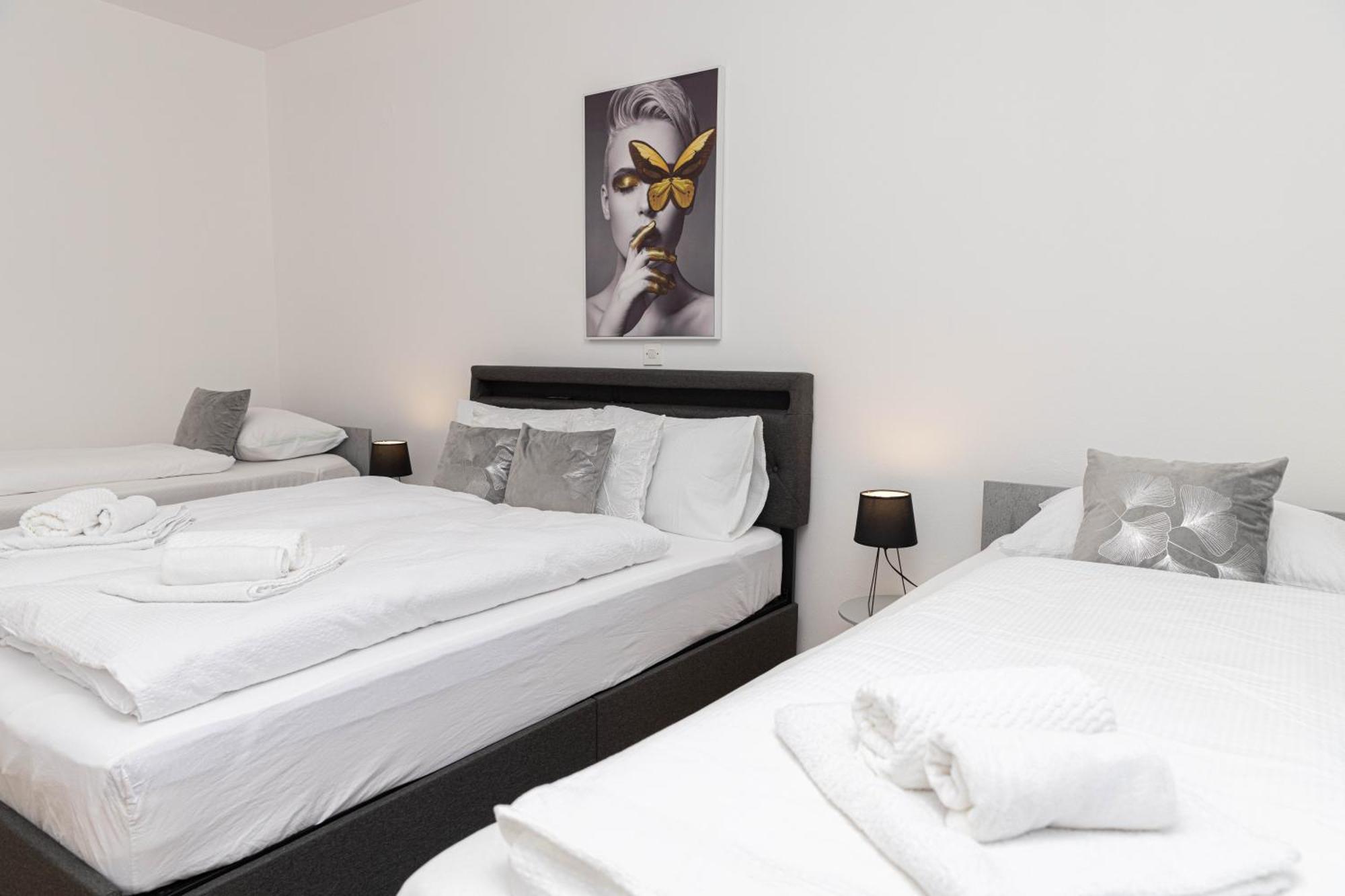 Apartman Tihana Vinkovci Exterior foto