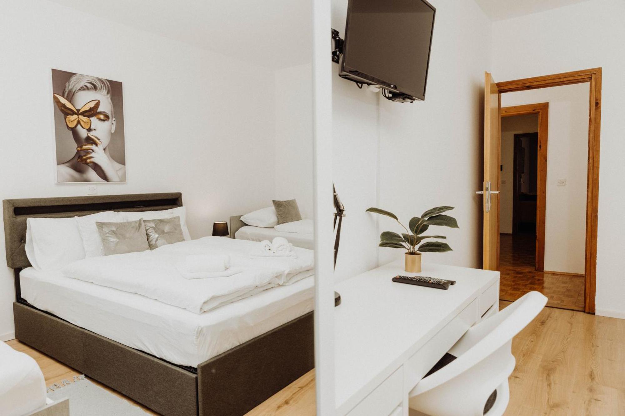 Apartman Tihana Vinkovci Exterior foto