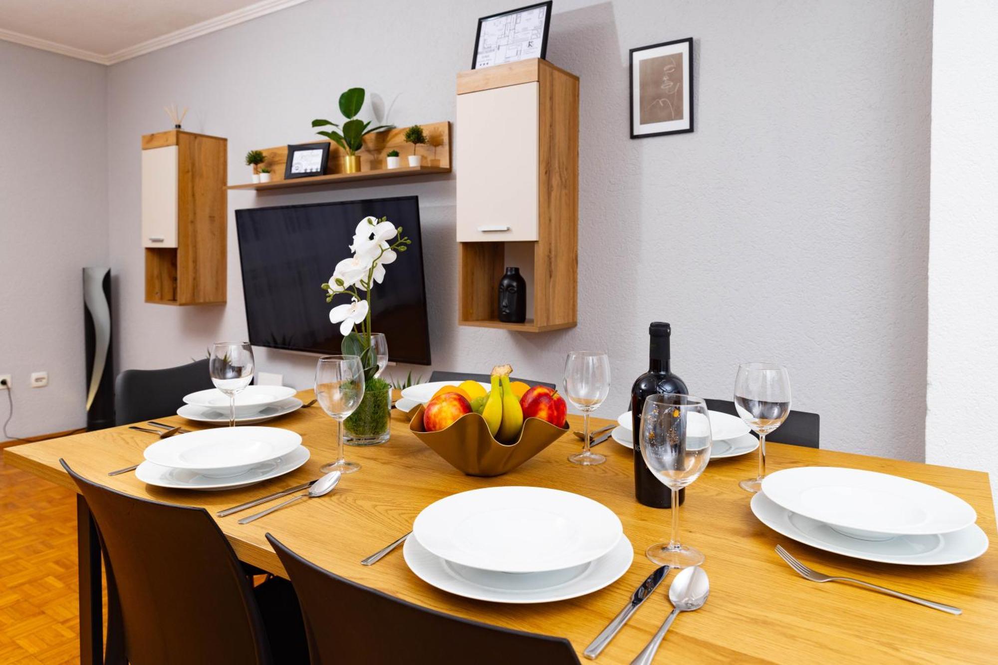 Apartman Tihana Vinkovci Exterior foto