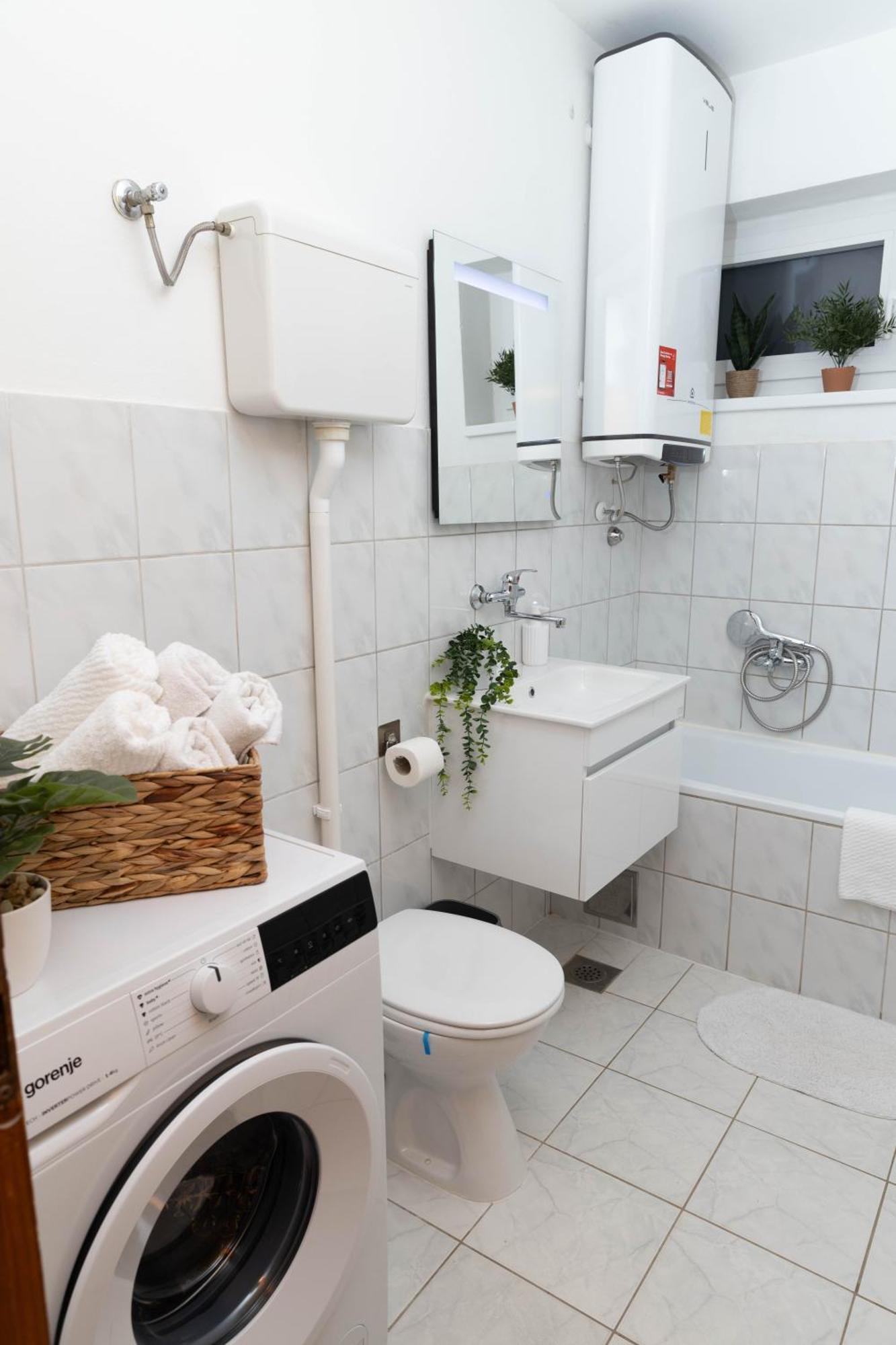 Apartman Tihana Vinkovci Exterior foto