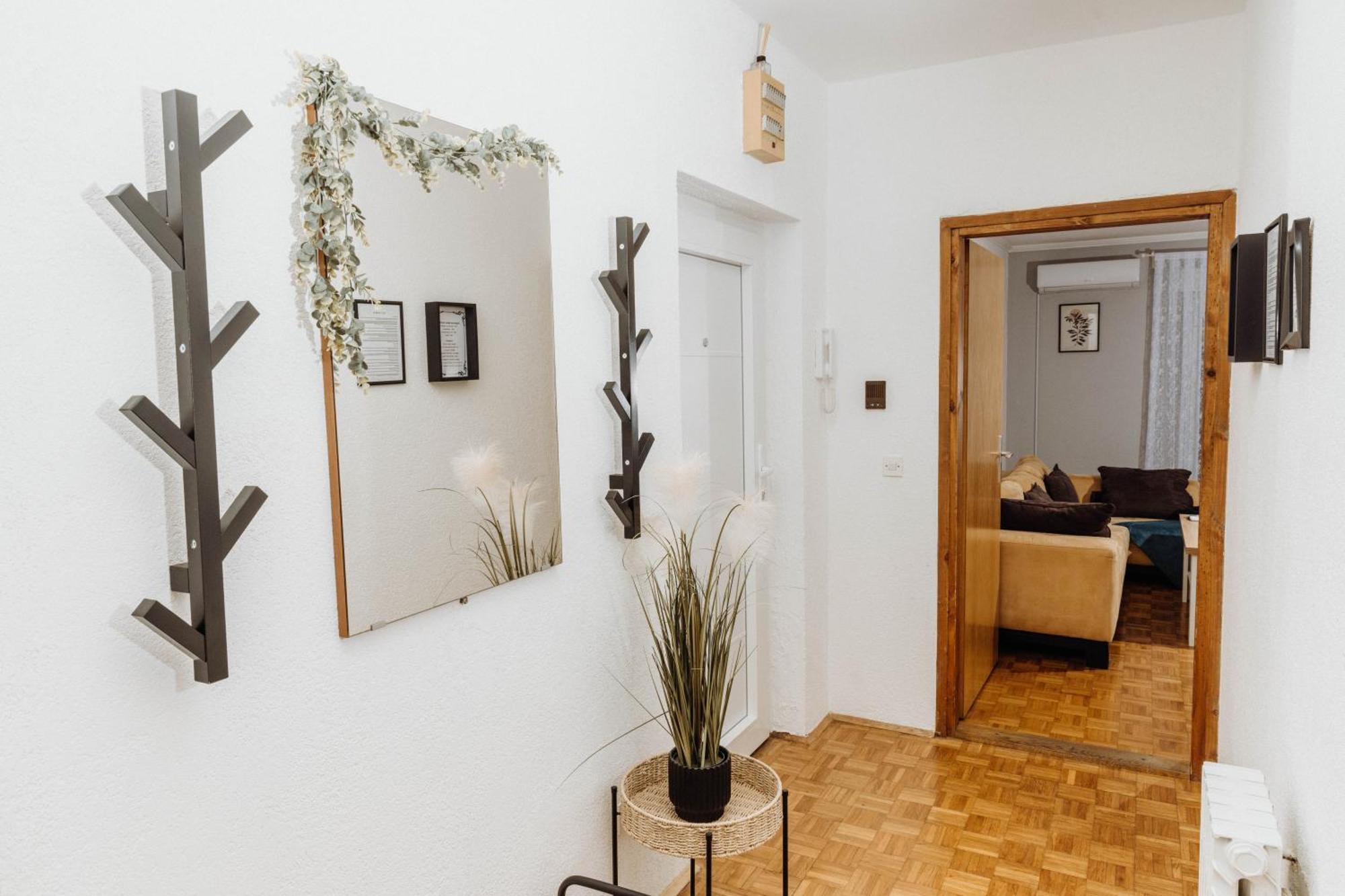 Apartman Tihana Vinkovci Exterior foto